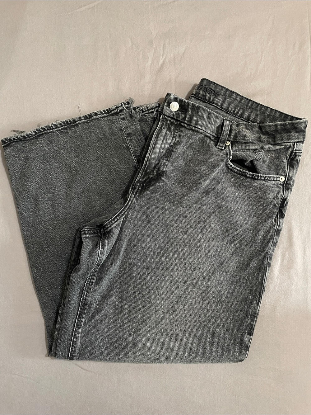 American Eagle Outfitters Women’s Curvy High-Waisted Stovepipe Jeans